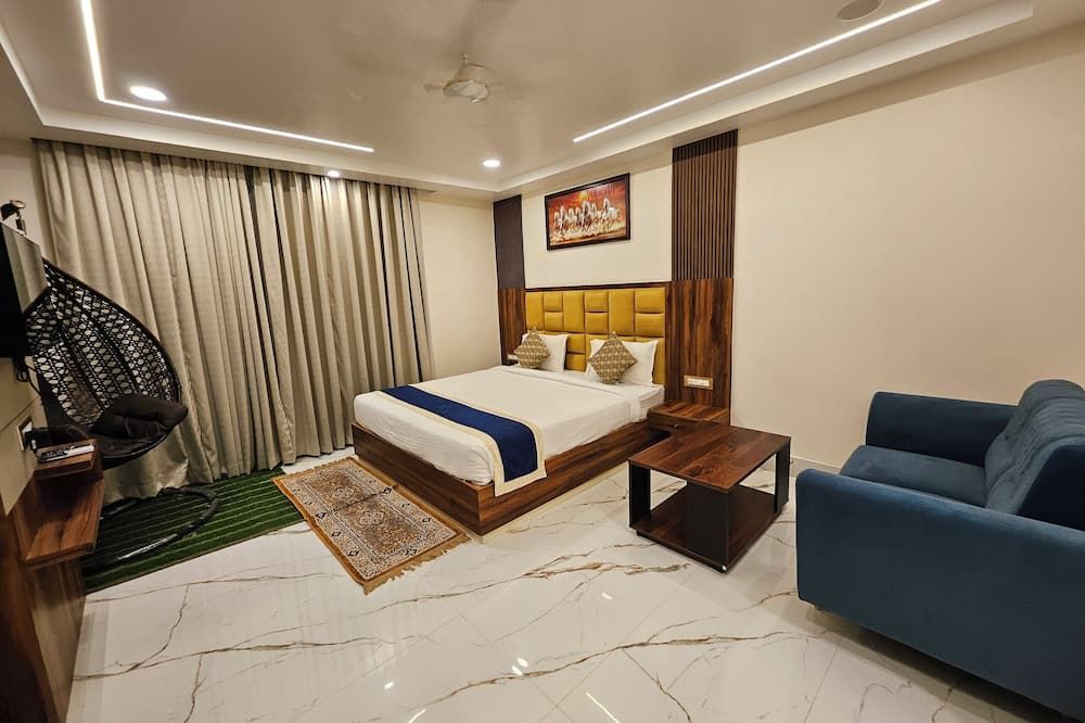 Hotel Maa Laxmi Palace - דאוגהאר סאדאר - חדר שינה