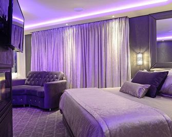 Le Fabreville Motel & Suites - Laval - Quarto