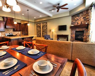 Canyon Villas at Coral Ridge - Washington - Dining room