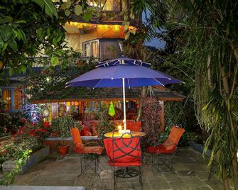 Hotel Silver Oaks Inn - Pokhara - Edifício