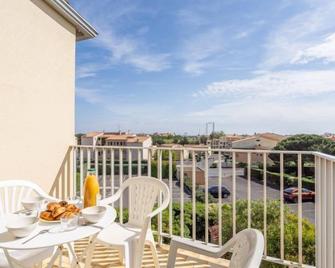 Hameau de Pech I by Interhome - Cap d'Agde - Balkon