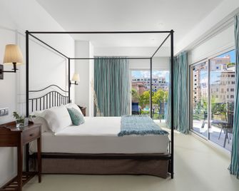 فندق Saratoga - ميورقة - غرفة نوم