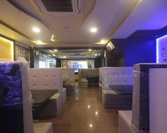 Hotel Prakash - Velankanni - Lobby