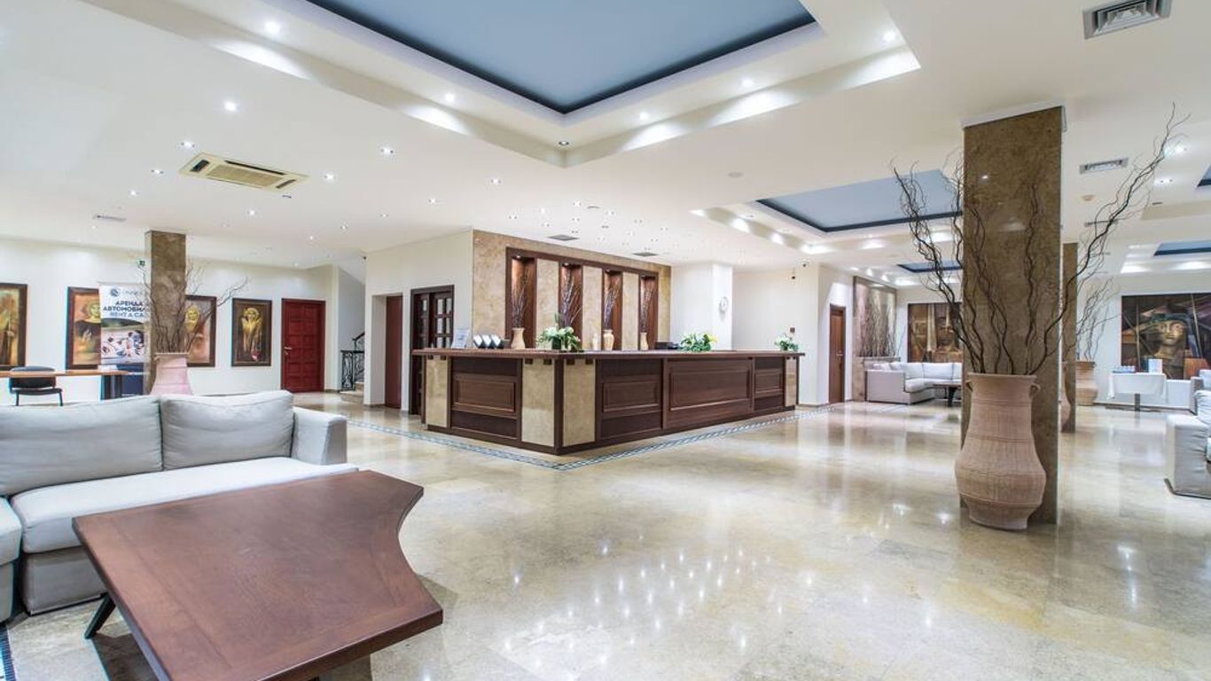 أليكساندروس بالاس