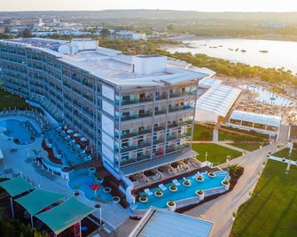 Asterias Beach Hotel - Ayia Napa