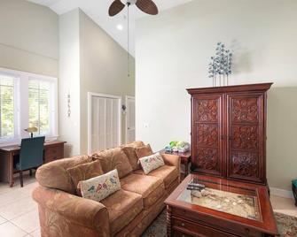 Poolside Cottage #411 - Key West