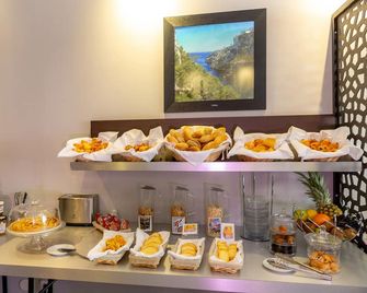 Hotel Terminus Saint-Charles - Marseille - Buffet