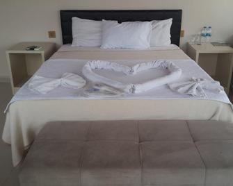 Kilic Hotel - Mudanya - Bedroom