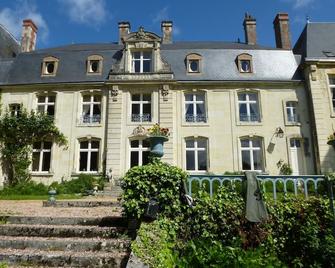 Cheteau De La Voute - Troo - Edificio