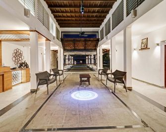 Townhouse Oak Edassery's Sealine Villa Stay - Vypīn - Lobby