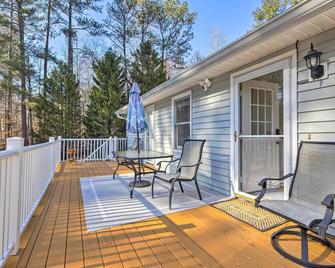 Immaculate Suwanee House w/ Pool & Game Room! - Suwanee - Balcony