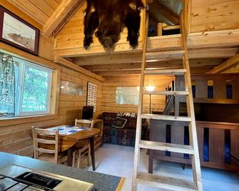 Cabin No. 2 Cooper Landing Fish Camp - Cooper Landing - Dining room