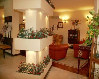 Hotel Alessandro Della Spina - Pisa - Resepsjon