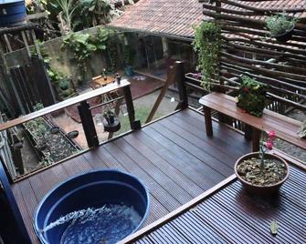 Witch's House - with ofuro, atelier and gardens - Santarém - Balkón