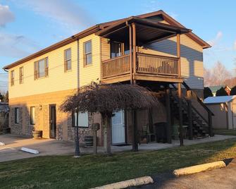 Yough Trail Retreat on the Great Allegheny Passage - Connellsville - Edificio