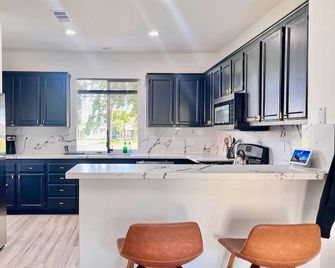 The Fairway Villa @ Desert Princess Palm Springs - Cathedral City - Cocina
