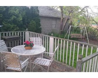 Cozy apartment in the heart of downtown Put in Bay - Put-in-Bay - Balcony