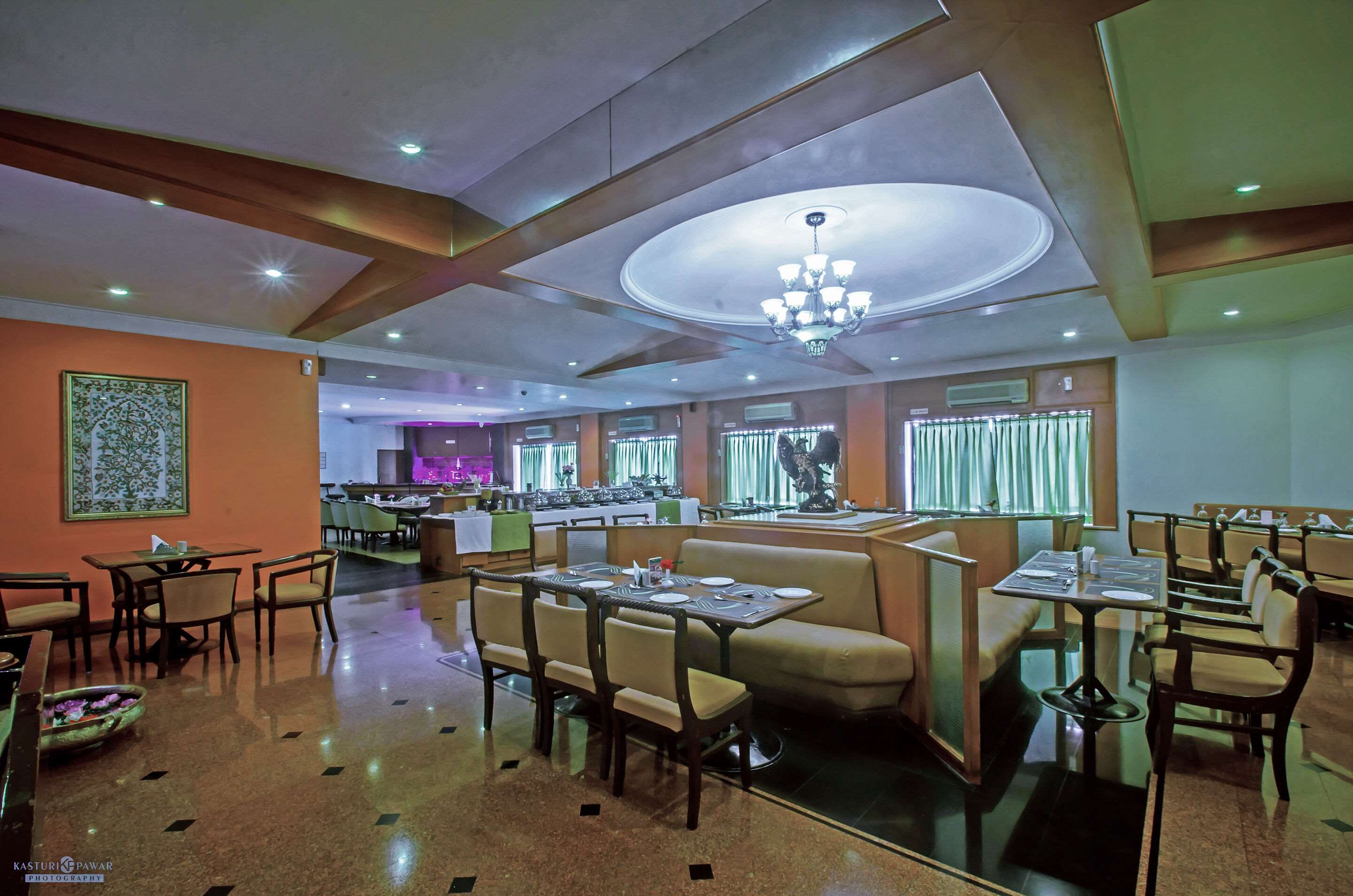 Quality Inn Regency - נשיק - מסעדה