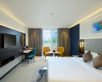 Flora Airport Hotel and Convention Centre Kochi - Cochín - Habitación