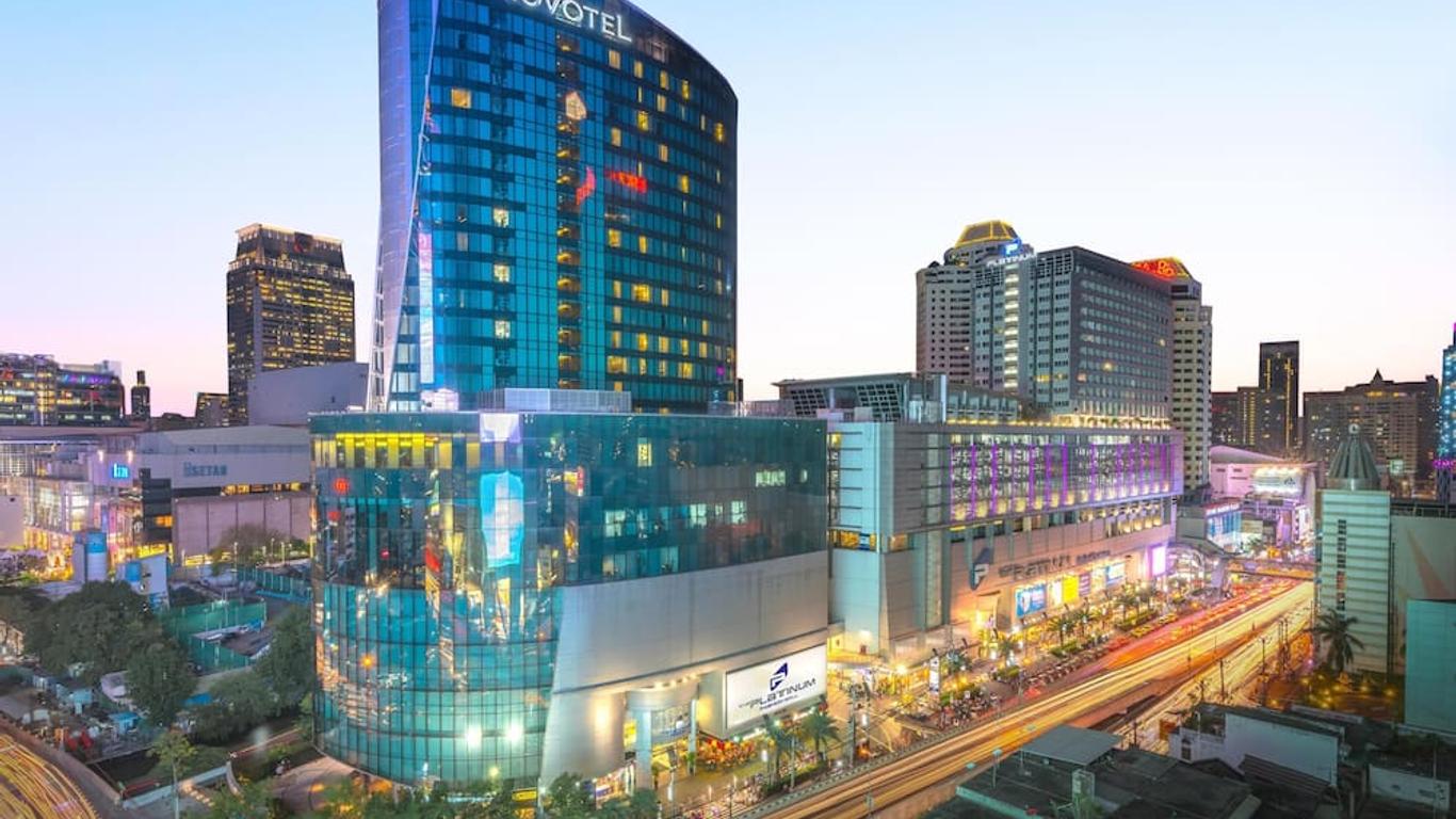 كيم كورنر هوتل