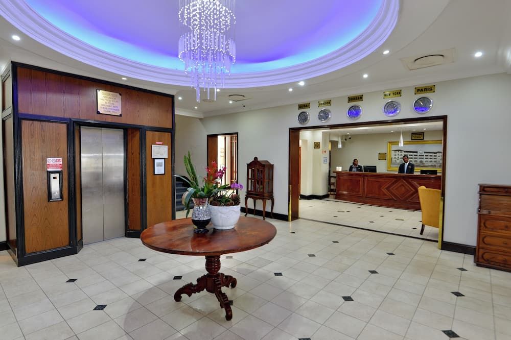 ذا بالمورال هوتل