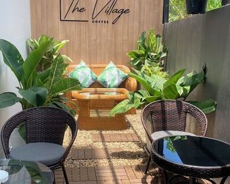 The Village Poshtel - Ban Khlong Muang - Innenhof