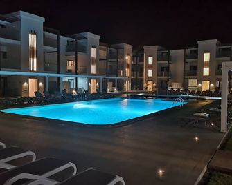 Halos Casa Resort - Santa Maria - Pool