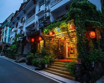 Destination Youth Hostel - Zhangjiajie - Building