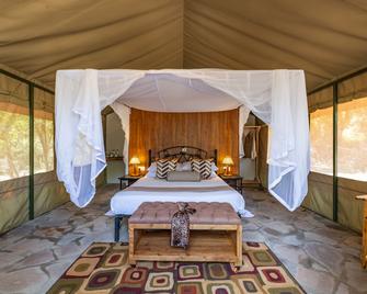 Sentrim Mara Game Lodge - Ololaimutiek - Habitación