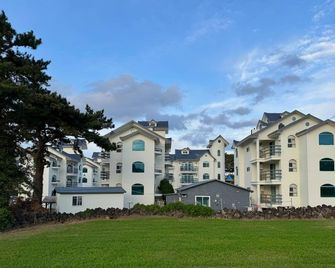 Jeju Amasville Resort - Jeju City - Building