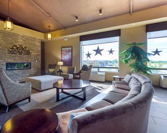 Best Western Pembroke Inn & Conference Centre - Pembroke - Lounge