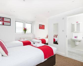 Hamptons Brighton - Brighton - Bedroom