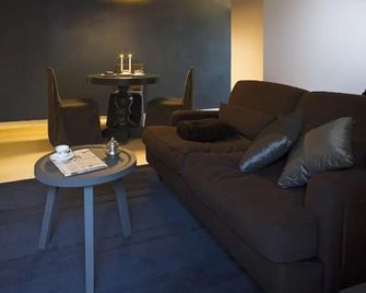 Villa Kofler Wonderland Resort - Campitello di Fassa - Phòng khách