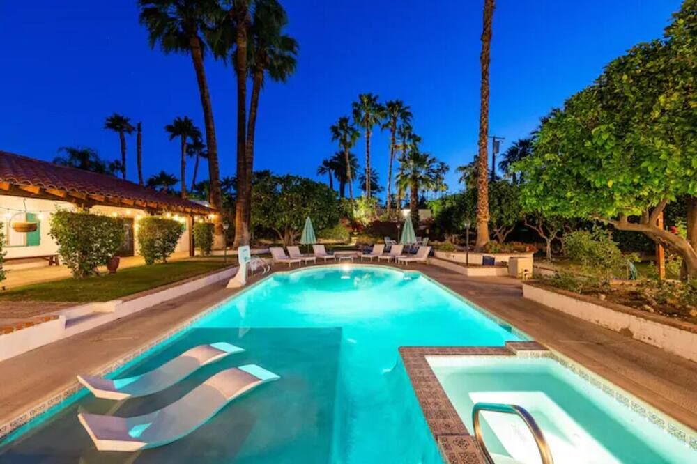 Spacious 4br Historic Spanish Estate/Pool,casita & Mountain Views/Old Las Palmas - بالم سبرينغس - حوض السباحة