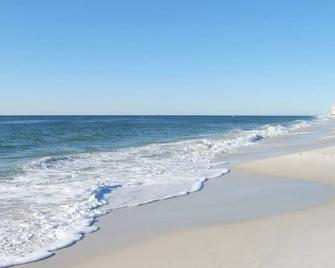 Bama Breeze - Foley - Beach