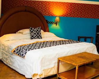 Hotel Don Udos Bed & Breakfast - Copán - Schlafzimmer