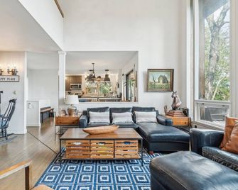 Serene Architect-Designed Vermont Chalet - Pittsfield - Sala de estar