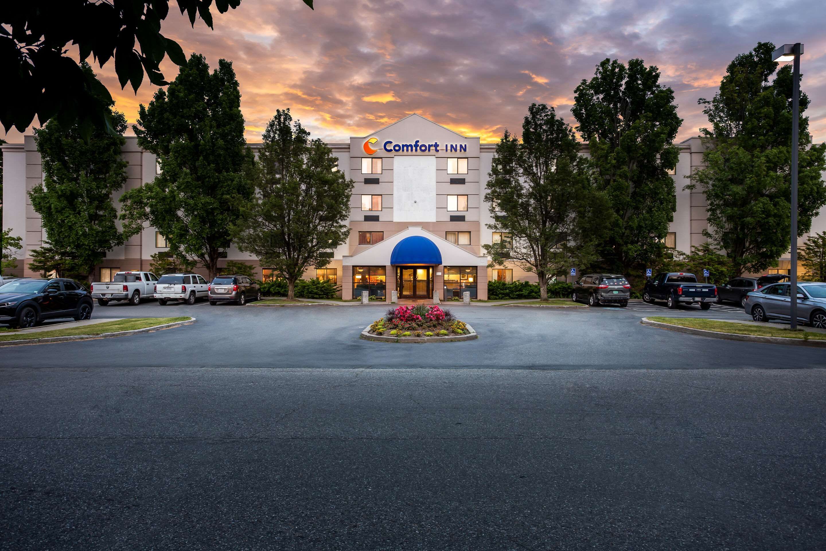 Comfort Inn White River Junction - White River Junction - Building