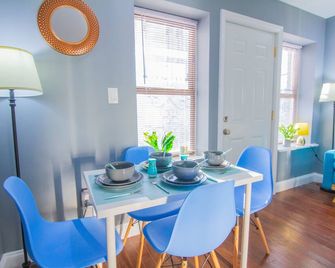 ✪gorgeous 1br + Balcony ✪30mins ➜ Nyc, 13mins ➜jfk - ברוקלין - חדר אוכל