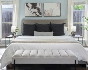 Family Dream Home, Arcade fun!, Huge Pool! 5 bedrooms, 3 baths - Plano - Bedroom