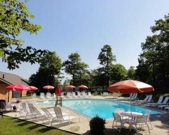 Hidden Valley Resort Ski-In/Ski-Out - Somerset - Pool
