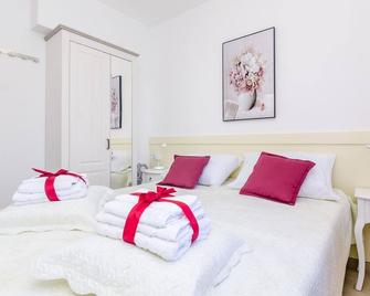 Apartments Melany - Slano - Bedroom