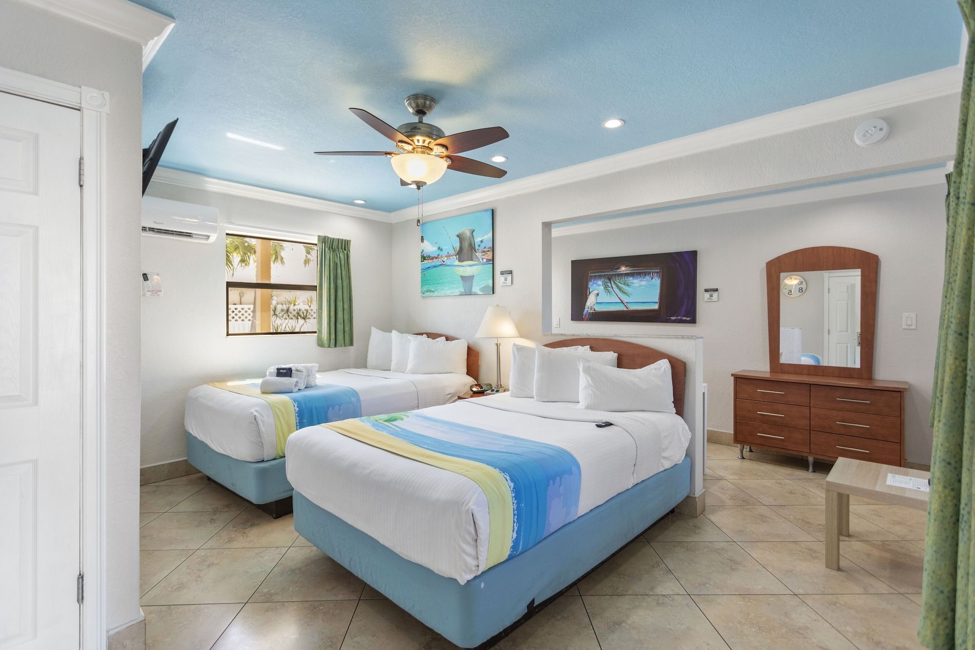 Bayview Plaza Waterfront Resort - סנט פיט ביץ'