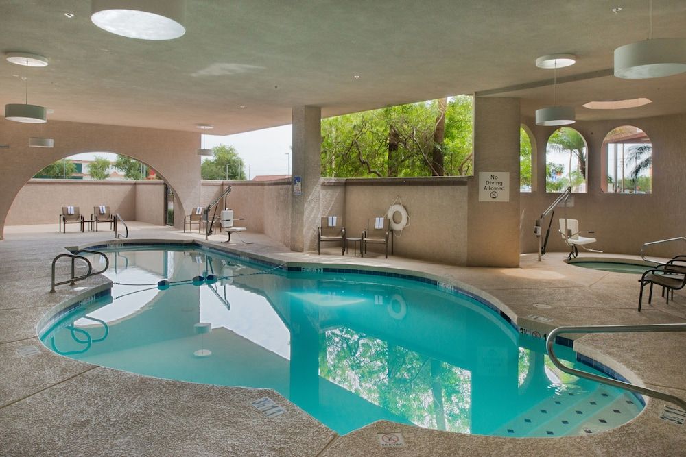 Greentree Hotel Phoenix West thumbnail 3