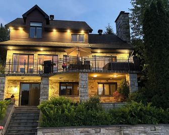 Le Majestueux, Waterfront, Spa, Bbq, Outdoor & Ski - Saint-Adolphe-d'Howard - Bâtiment