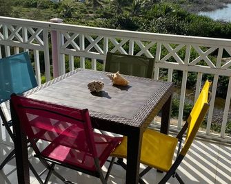 Very beautiful studio with sea view, Mont Vernon residence - Marigot - Balcony