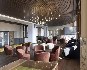 Pràcatinat Hotel & Restaurant - Cantalupa - Lobby