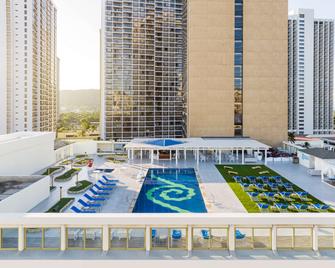 威基基海灘希爾頓酒店 - 檀香山 - 游泳池