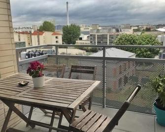 Beautiful 3 bedroom flat 8-9 persons - Ivry-sur-Seine - Balcon