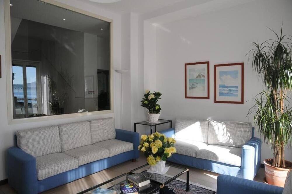 Hotel Italie et Suisse - סטרסה - סלון